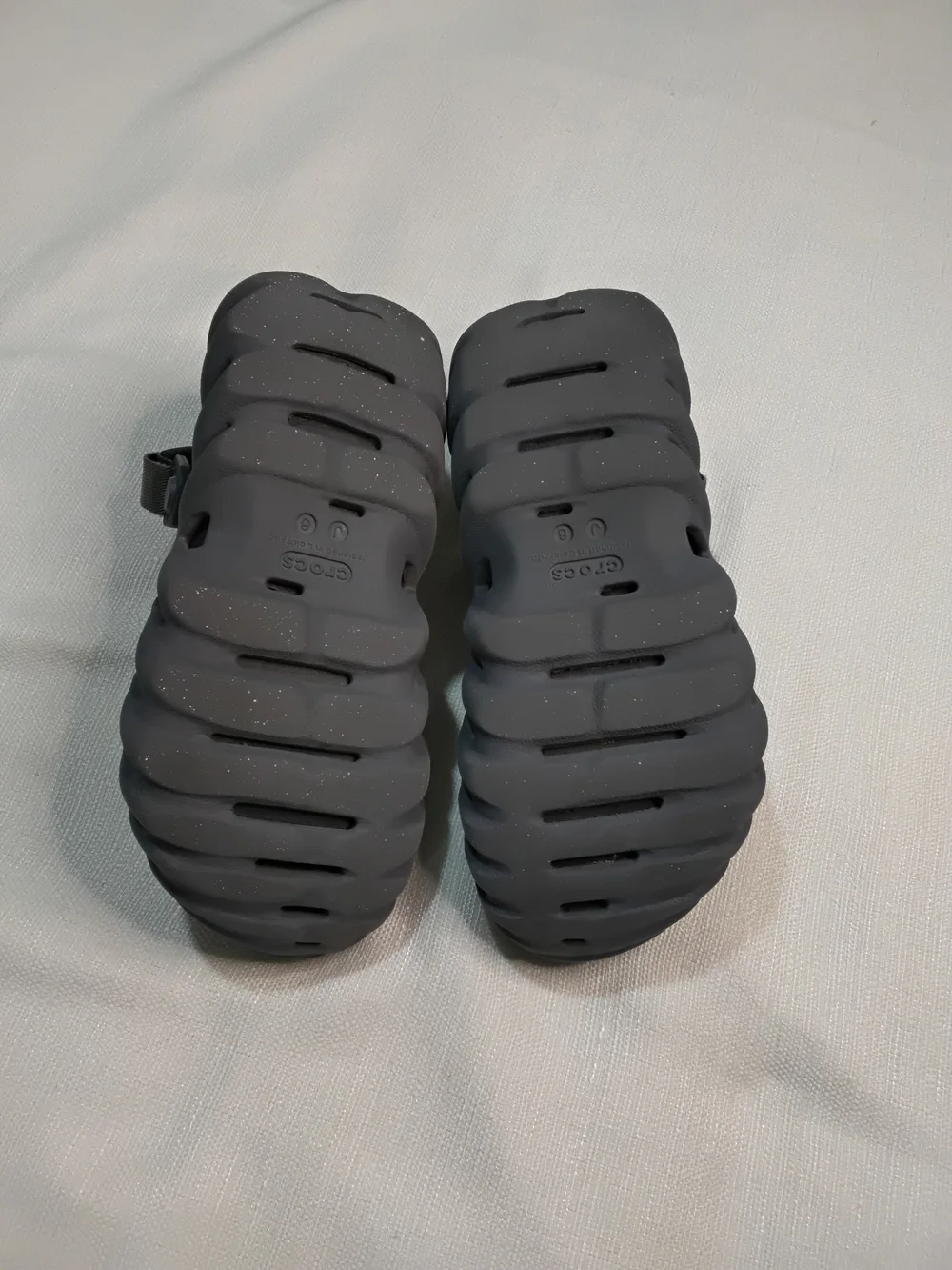 CROCS Echo Kids Classic Clog in Charcoal Sz J-6 Womens-8 Mules.